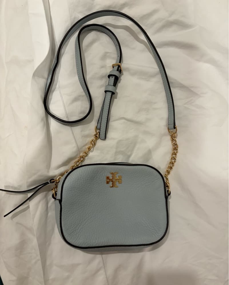 Stylish Blue Crossbody Bag - Image 1