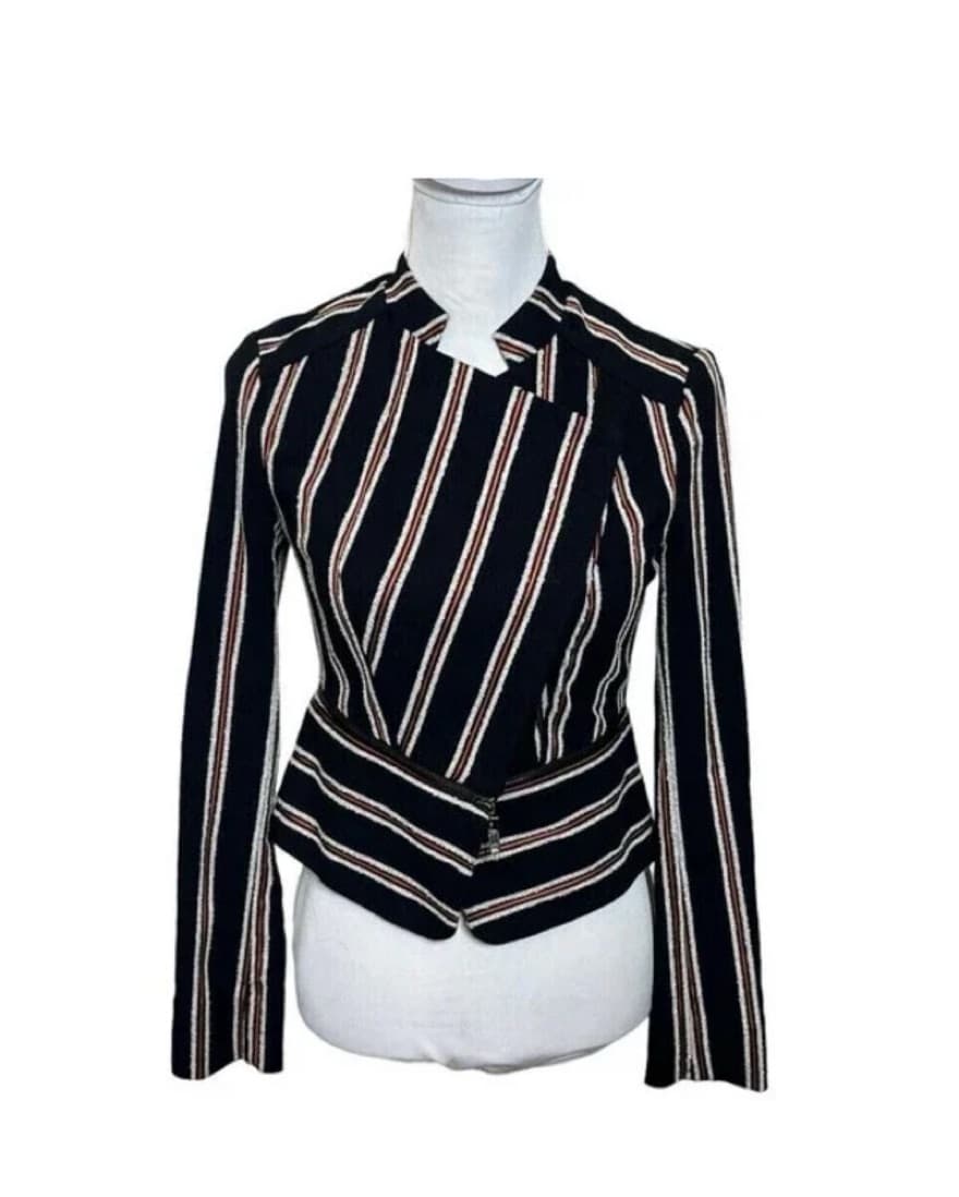 Chic Striped Cropped Jacket - Image 1