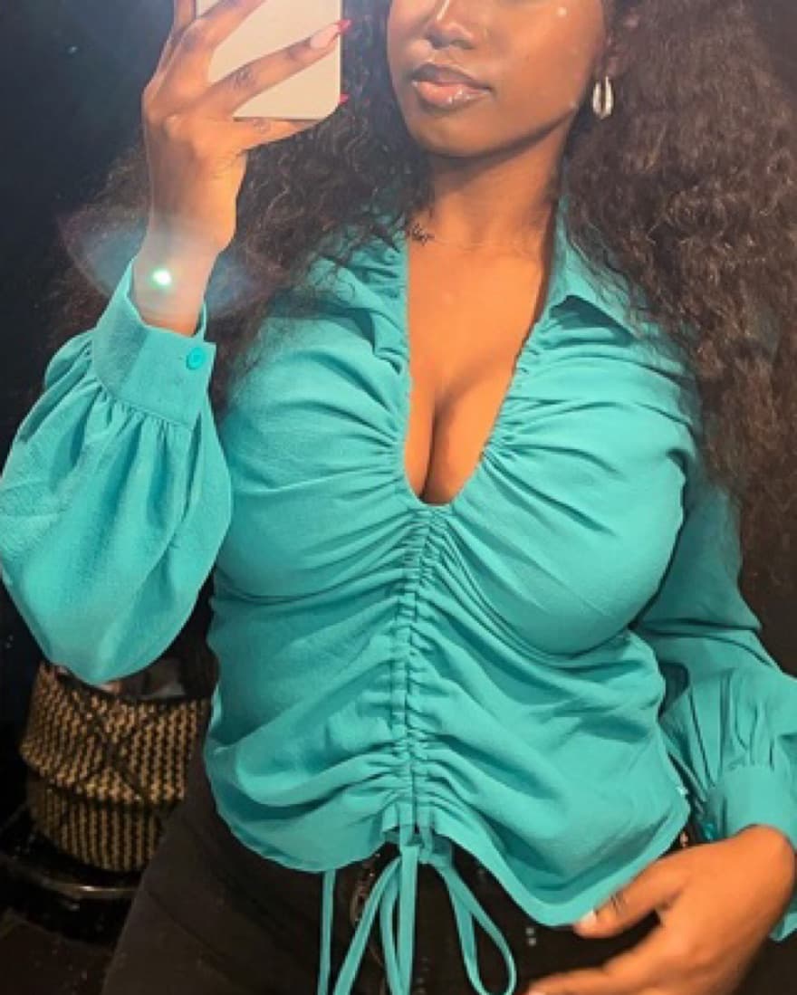 V Neck Textured Ruched Long Sleeve Top - Image 2