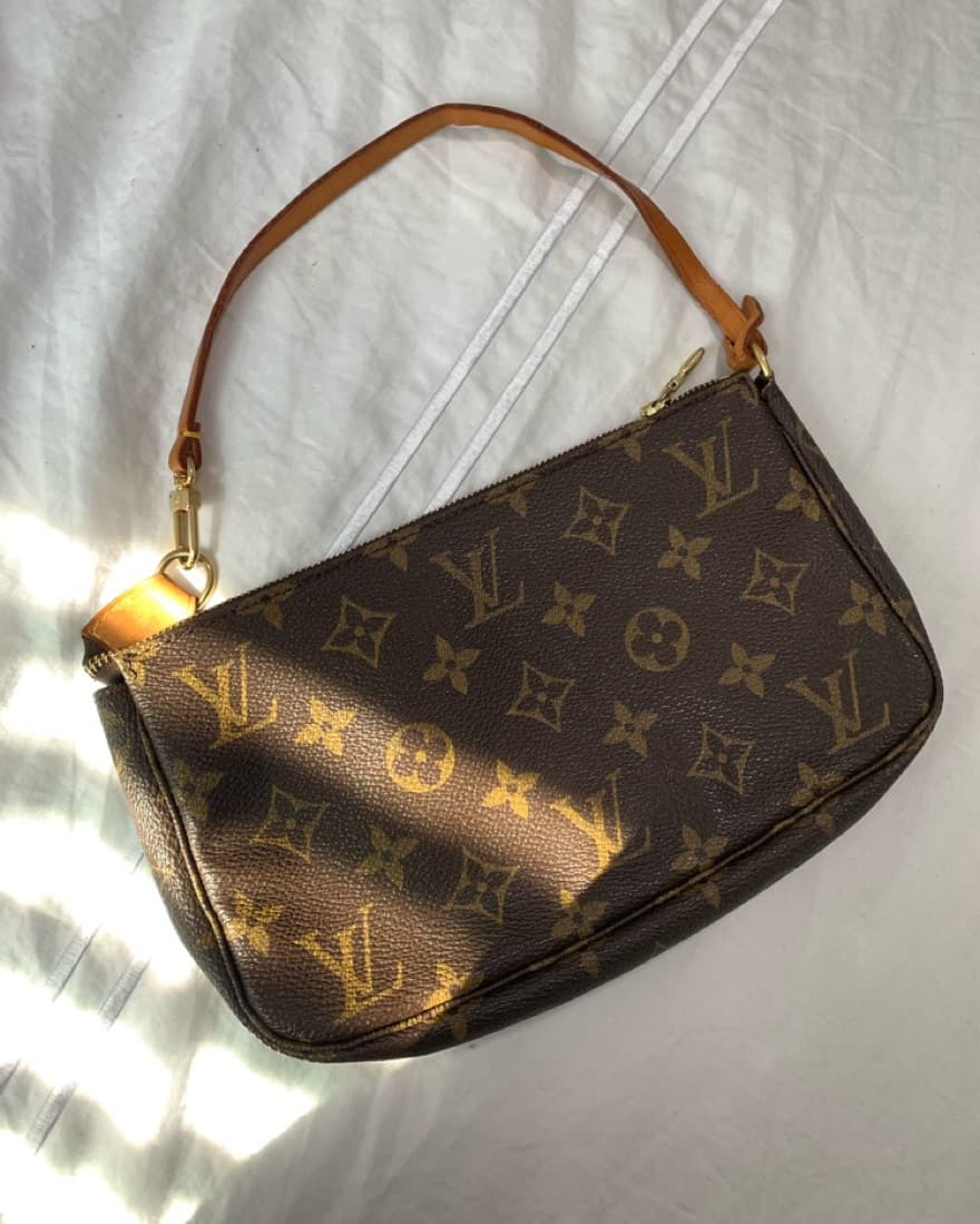 Louis Vuitton Monogram Pochette - Image 3