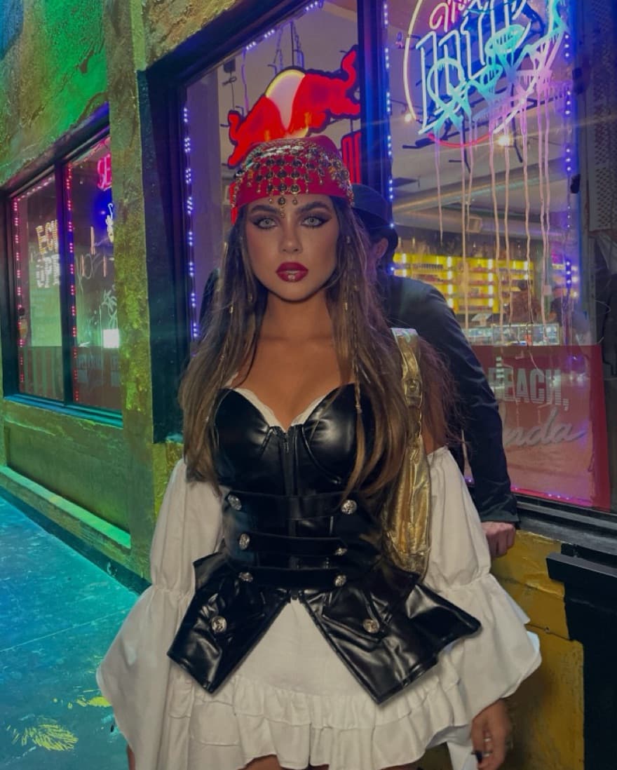 Pirate Costume  - Image 2