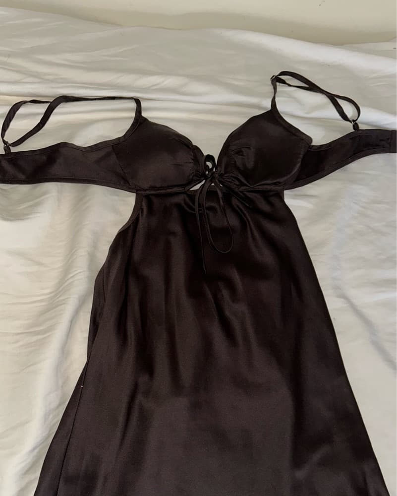 SNDYS Satin Brown Dress With Cups - Image 4