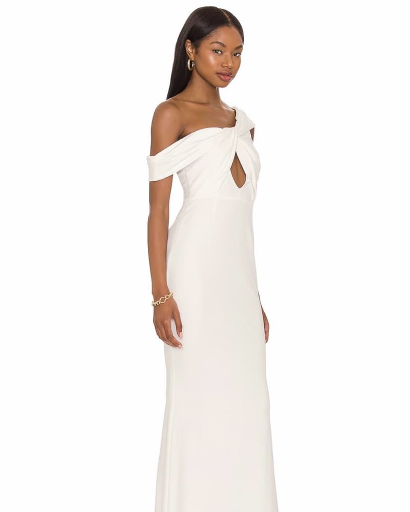 Elegant One-Shoulder White Gown - Image 3