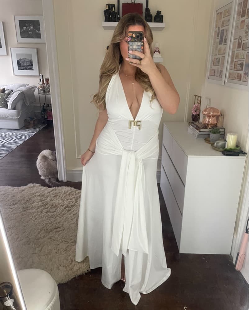 Elegant White Plunge Maxi Dress - Image 3