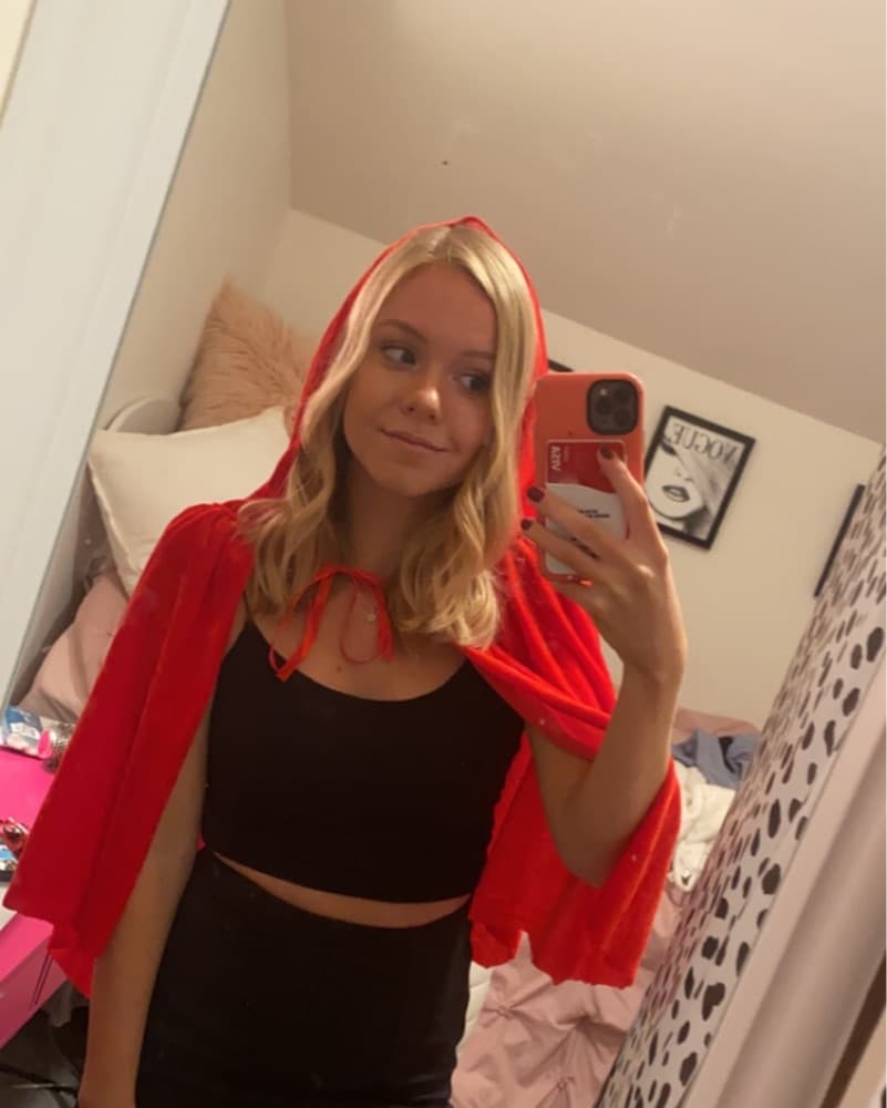 Cropped Red Riding Hood  - Image 1