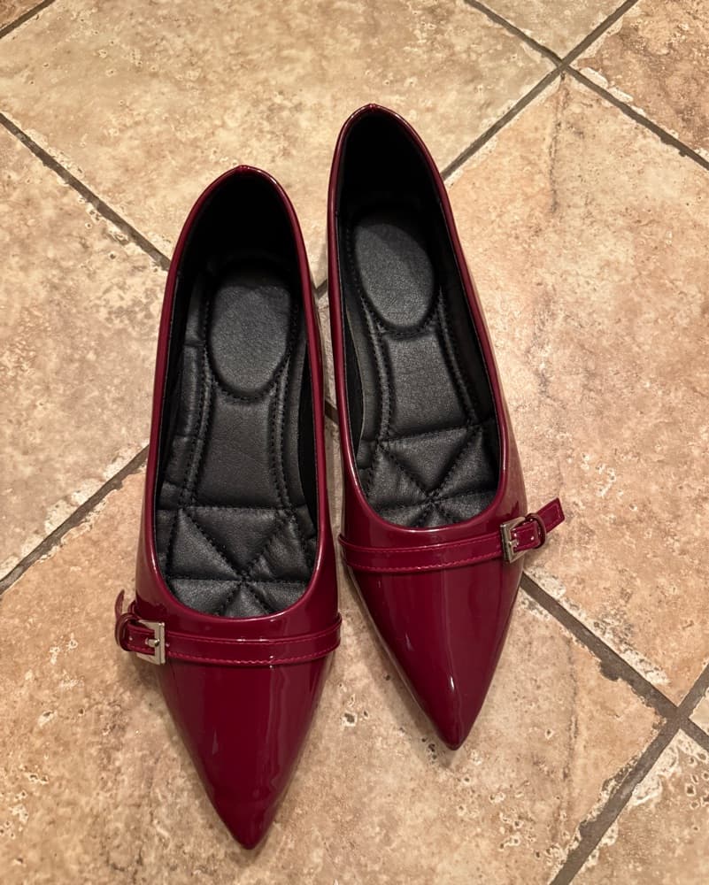 Red Ballet Flats!  - Image 1