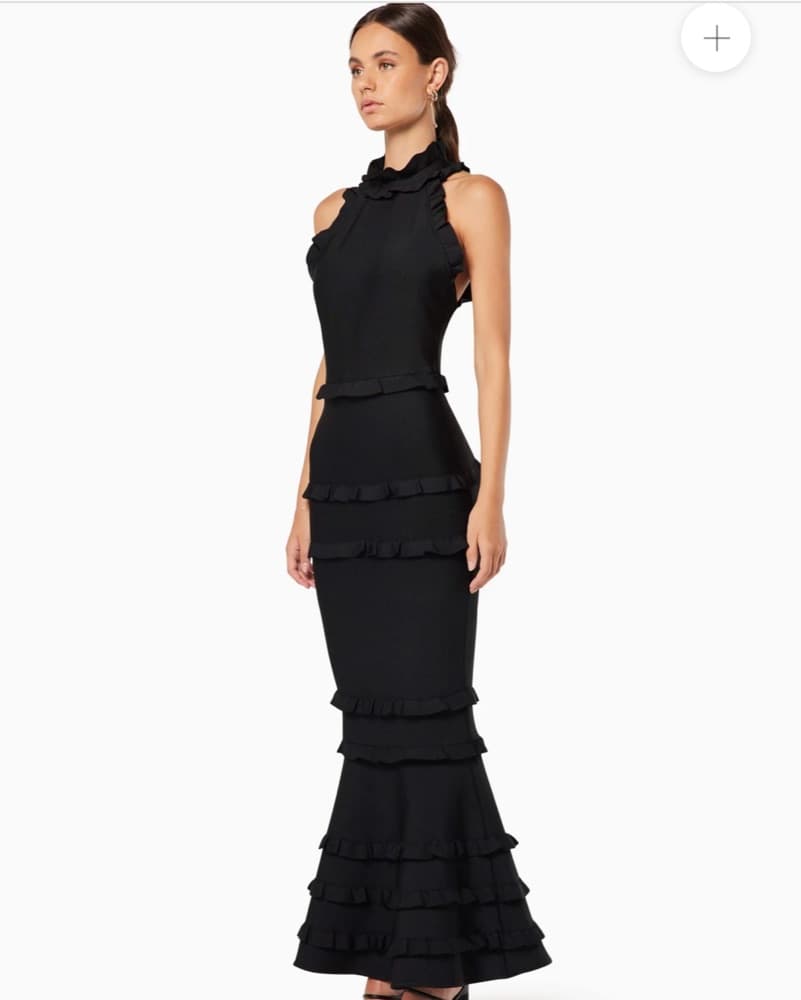 Elegant Ruffle Mermaid Gown - Image 1