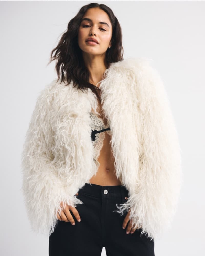 abercrombie collarless faux fur coat med - Image 1