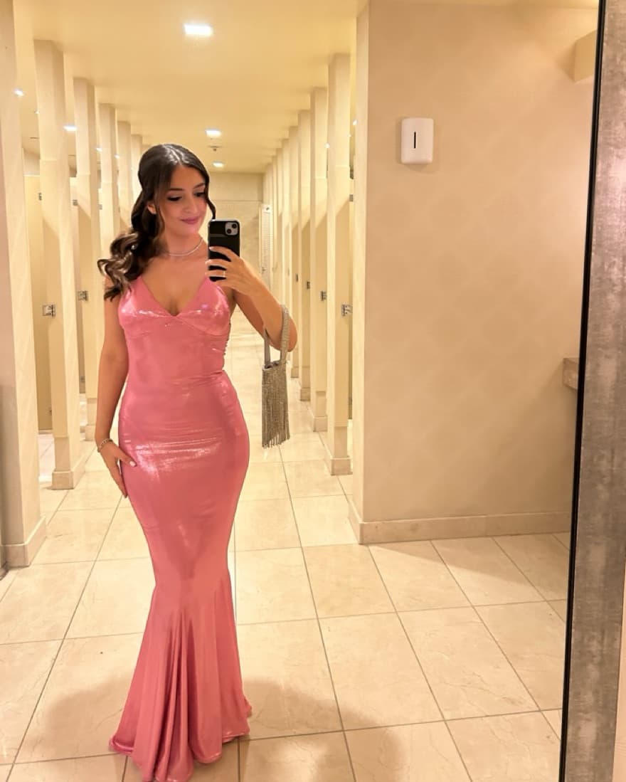 Norma Kamali Pink Low Back Mermaid Gown - Image 4
