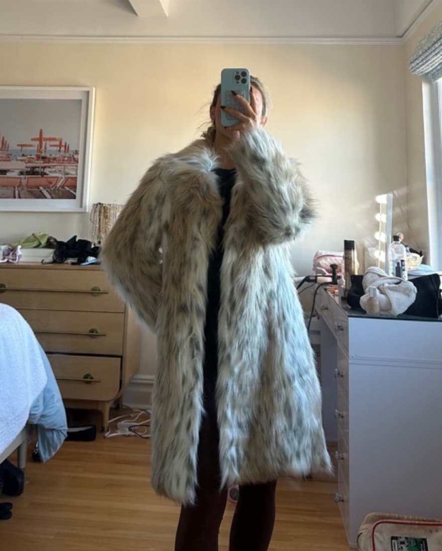 Donna Slayers Faux Fur Coat - Image 5