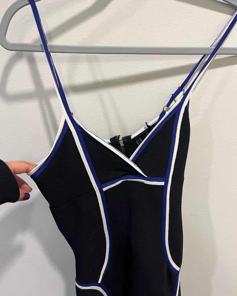 GUESS Black Bodycon Dress - Image 2