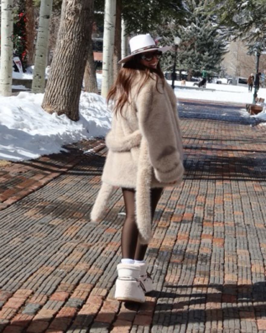 lovers and friends fur coat - Image 1