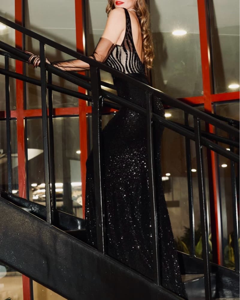 Sparkling Black Old Hollywood Dress - Image 5