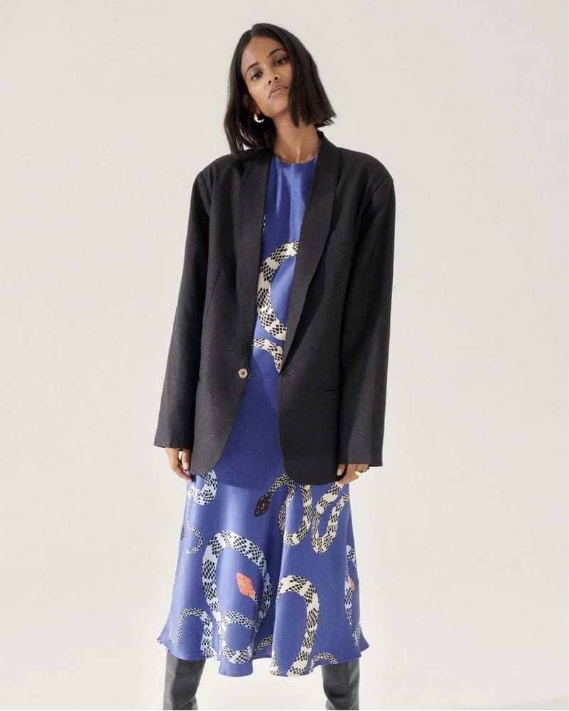 SILK LAUNDRY HALTER DRESS - BLUE SNAKES - Image 2
