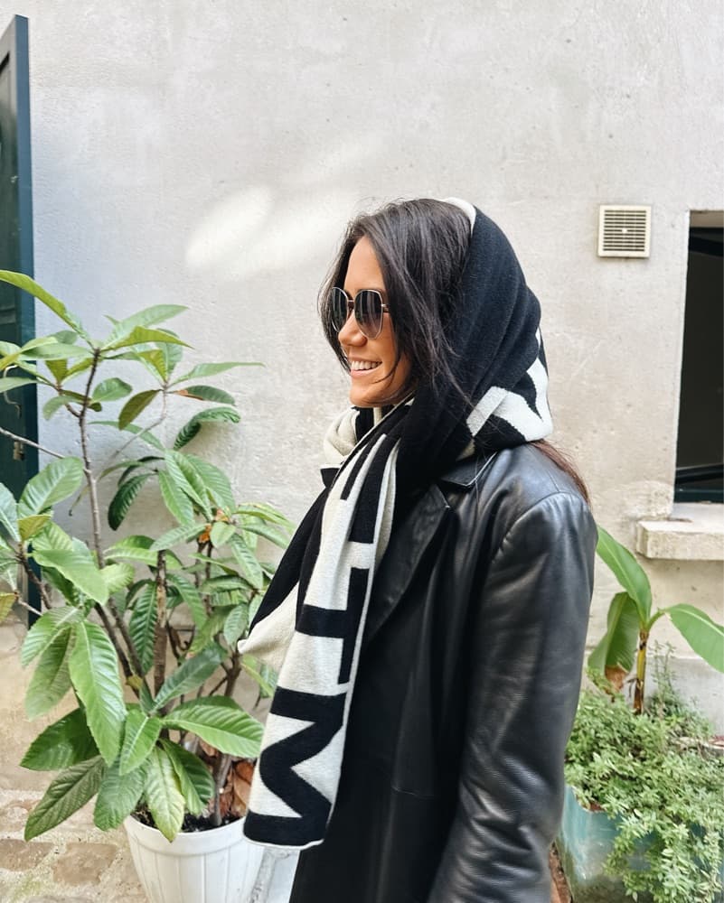 Off White Scarf - Image 1