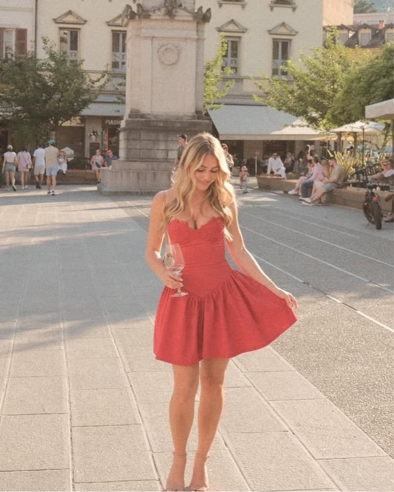 Miss Circle Red Mini Dress - Image 1