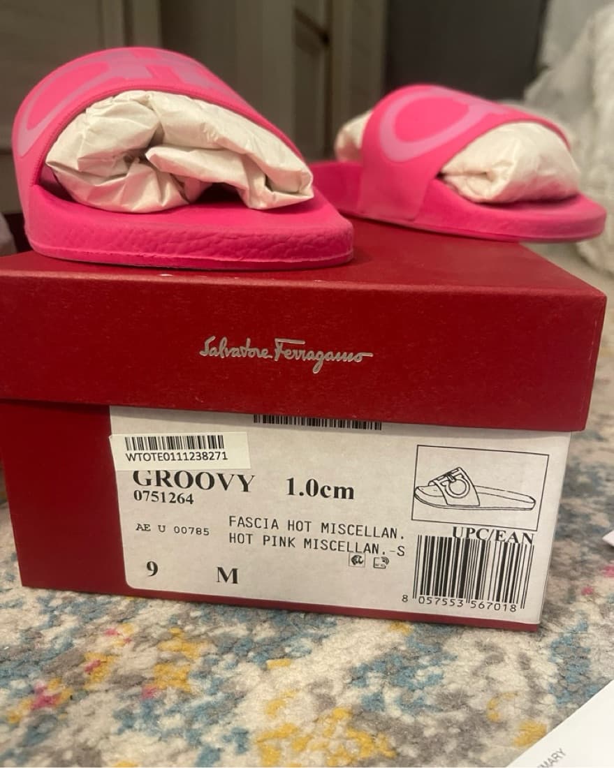Salvatore Ferragamo Hot Pink Slide Sandals - Image 5