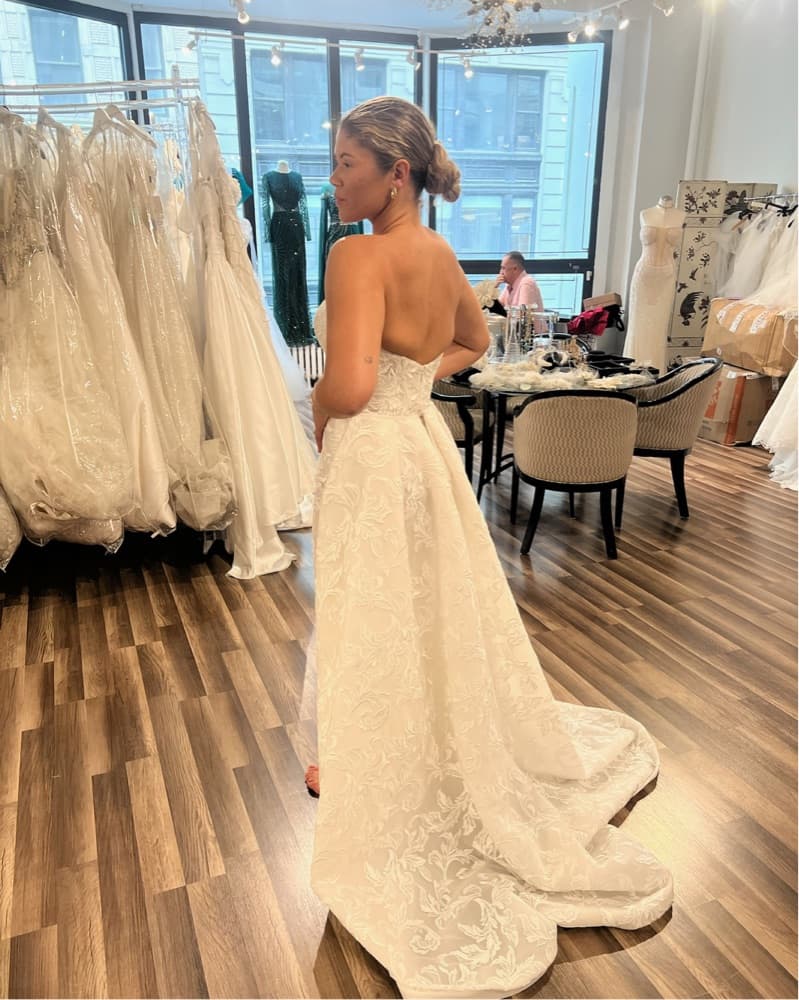 White Gown - Wedding dress  - Image 1