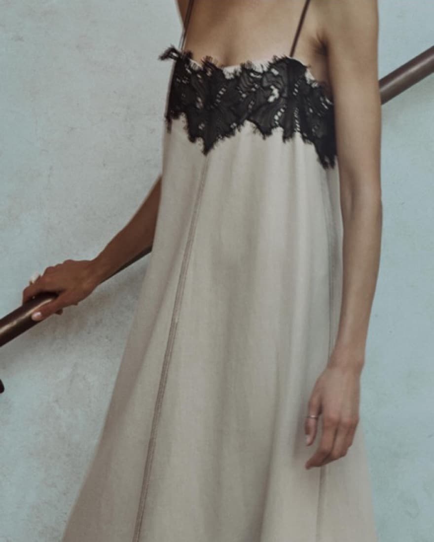 lace and linen formal dress  - Image 2