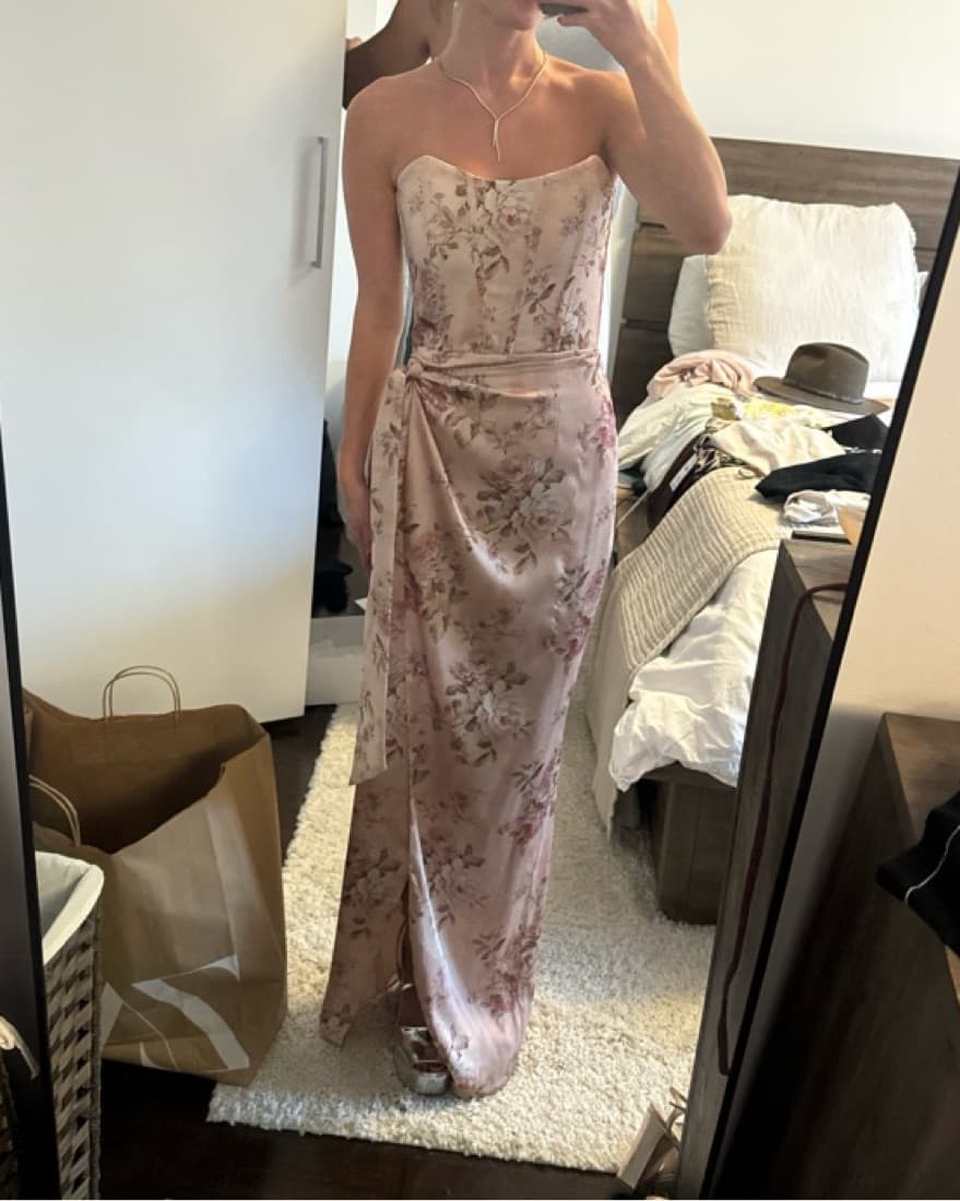 Floral Pink V Chapman Dress  - Image 3