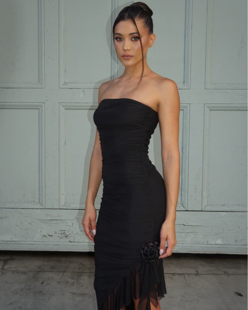 Stunning Black Ruched Strapless Dress - Image 4