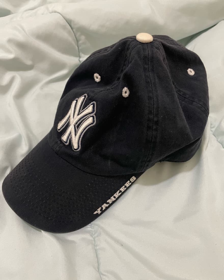Yankees Baseball Hat - Image 1