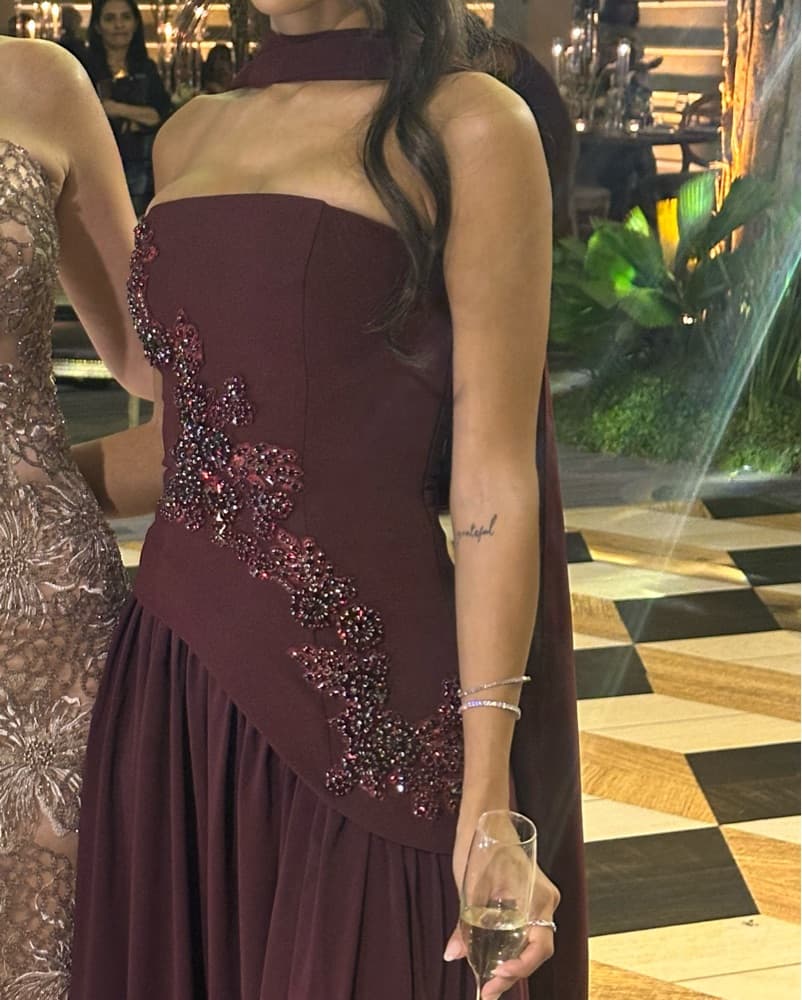 Elegant Burgundy Sequin Gown - Image 3