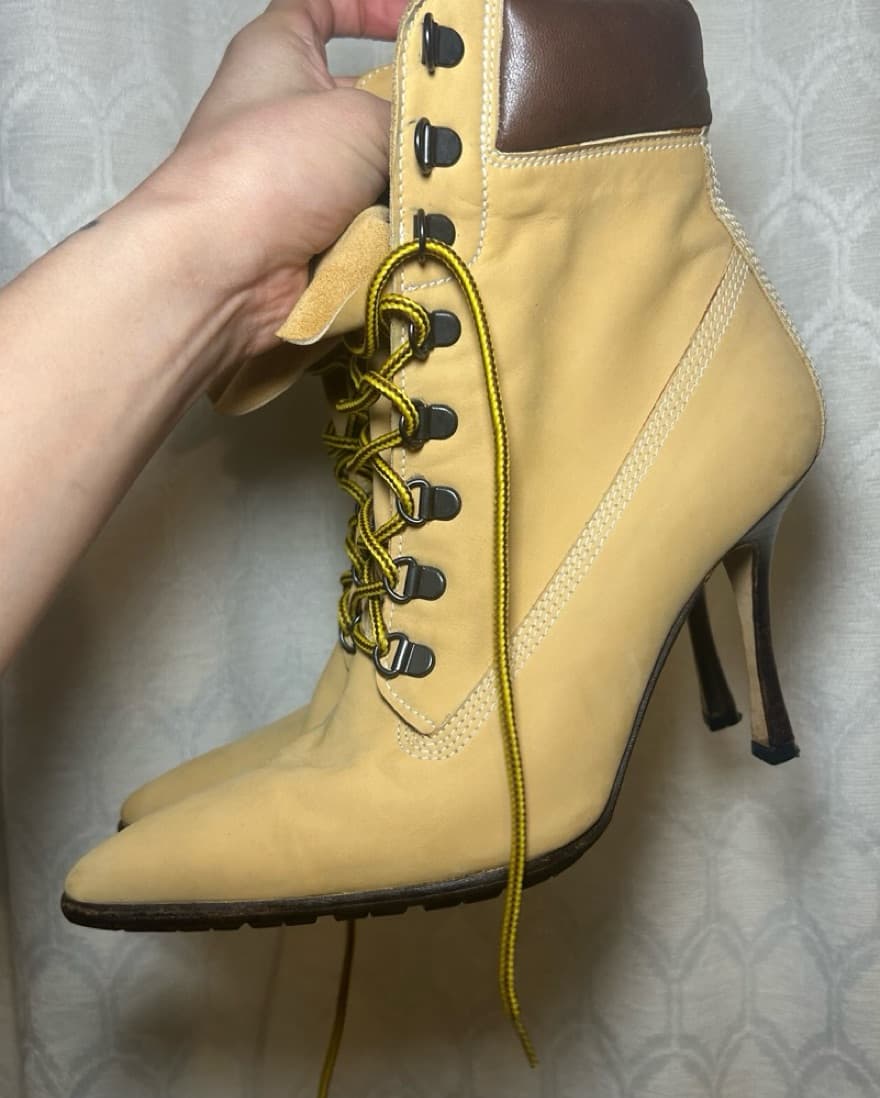 Manolo Blahnik Oklamod - Image 2