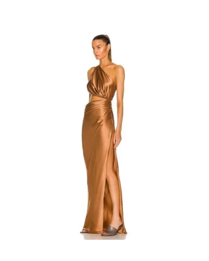 Stunning Gold One Shoulder Gown - Image 2