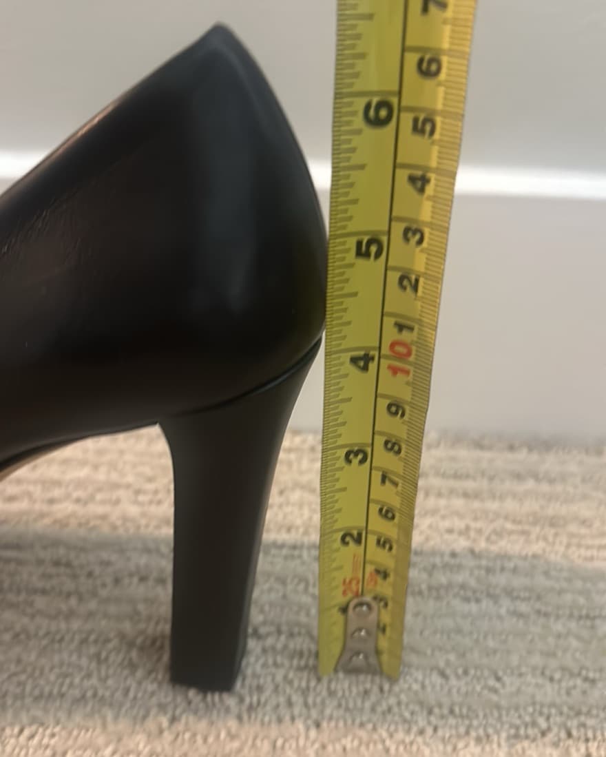 Gucci Pumps - Image 3