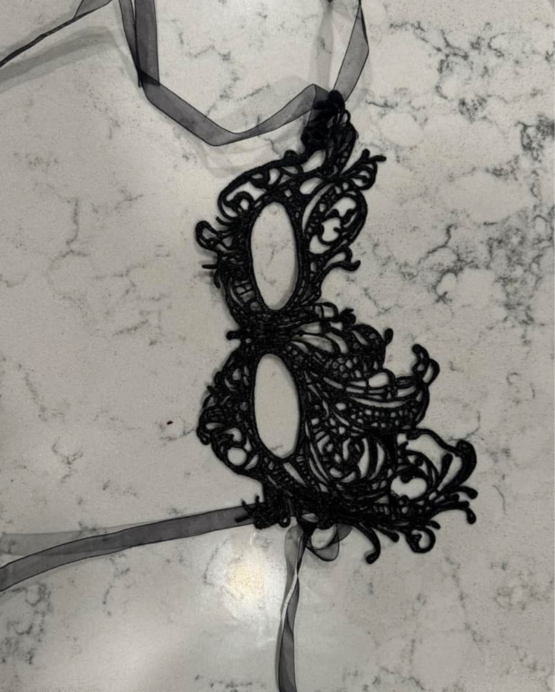 Black Mask For Halloween - Image 2