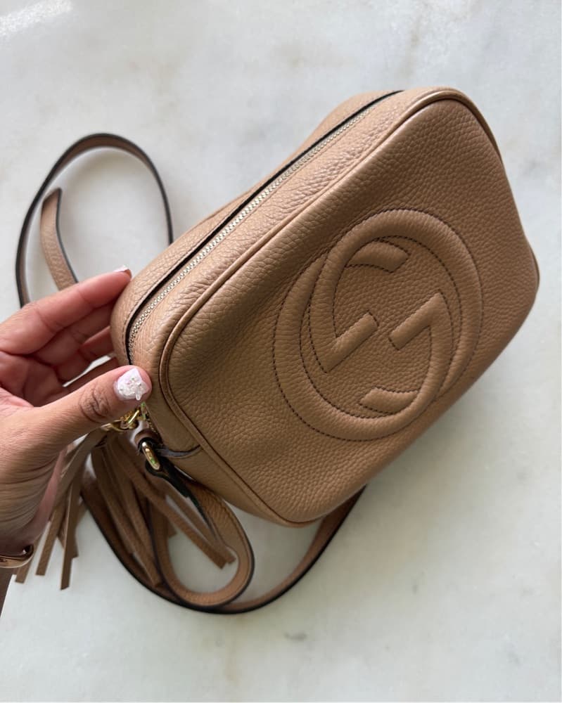 Chic Gucci Crossbody Bag - Image 2