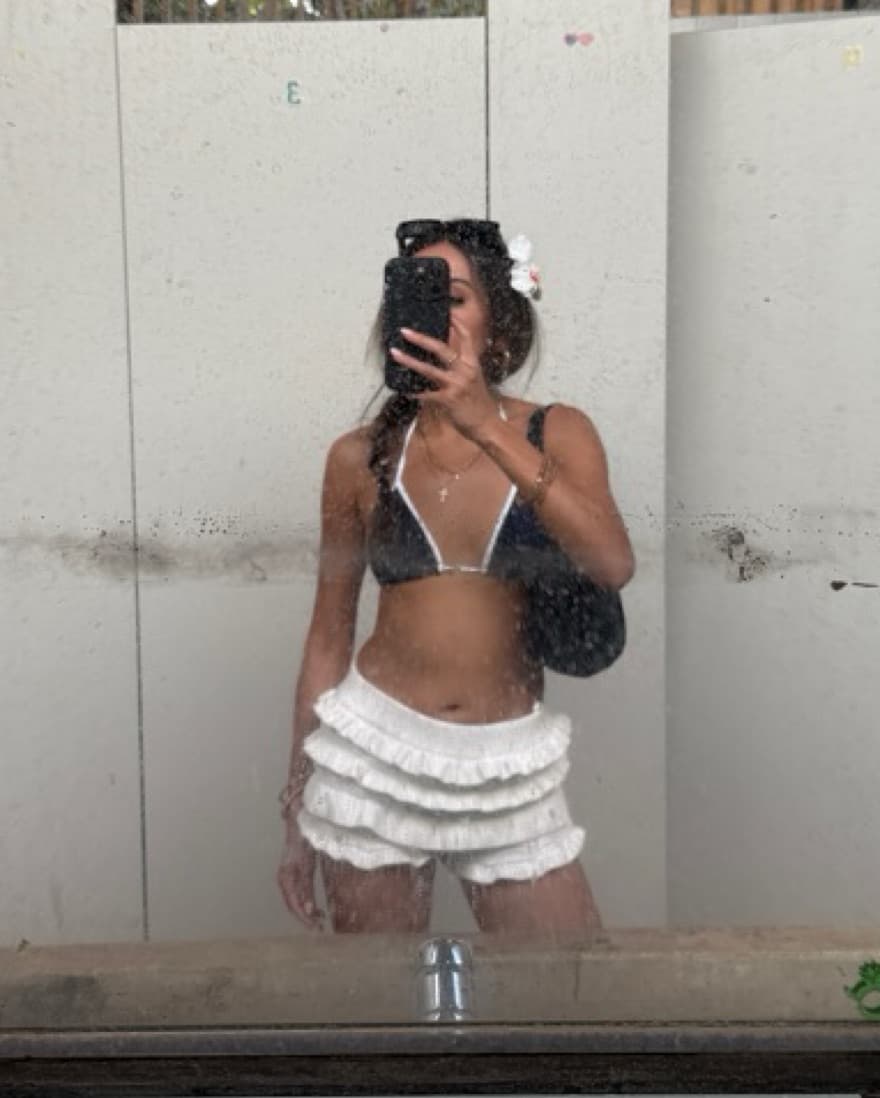 Edikted Ruffle Layer White Mini Shorts - Image 2