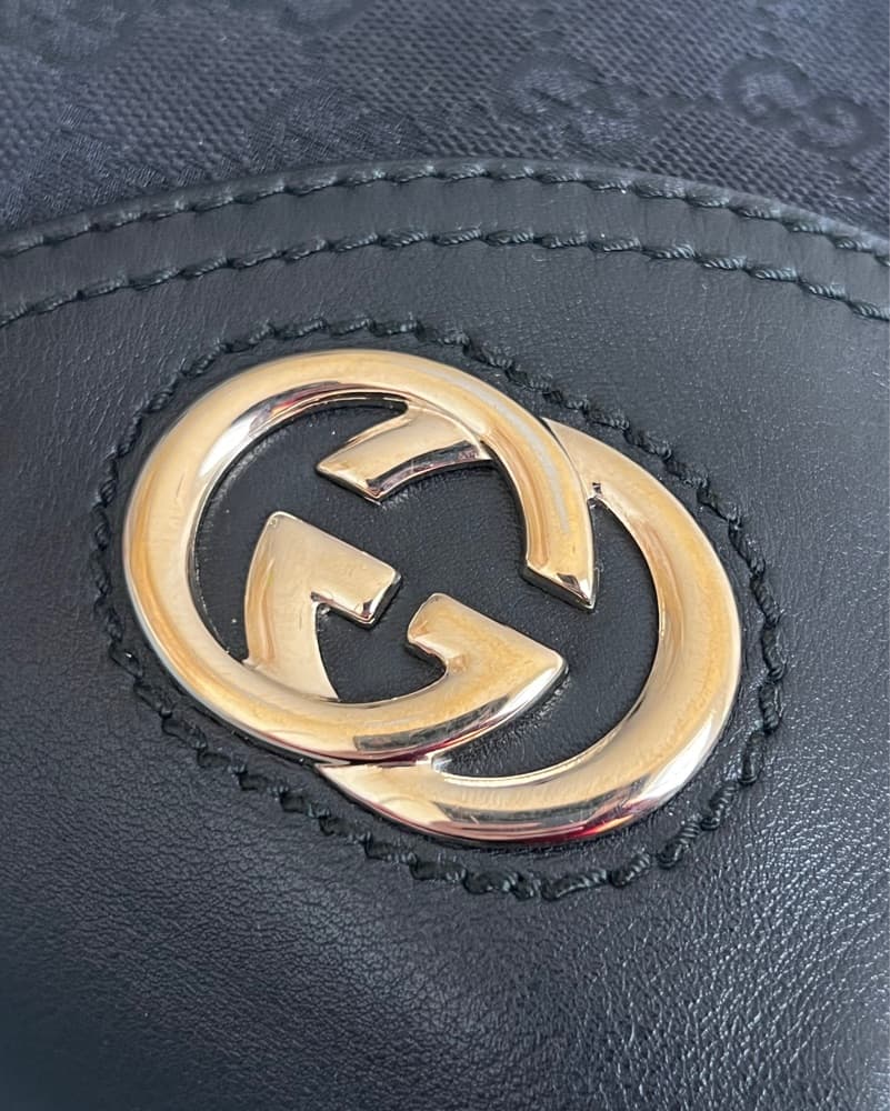 Gucci Shoulder Bag - Image 5
