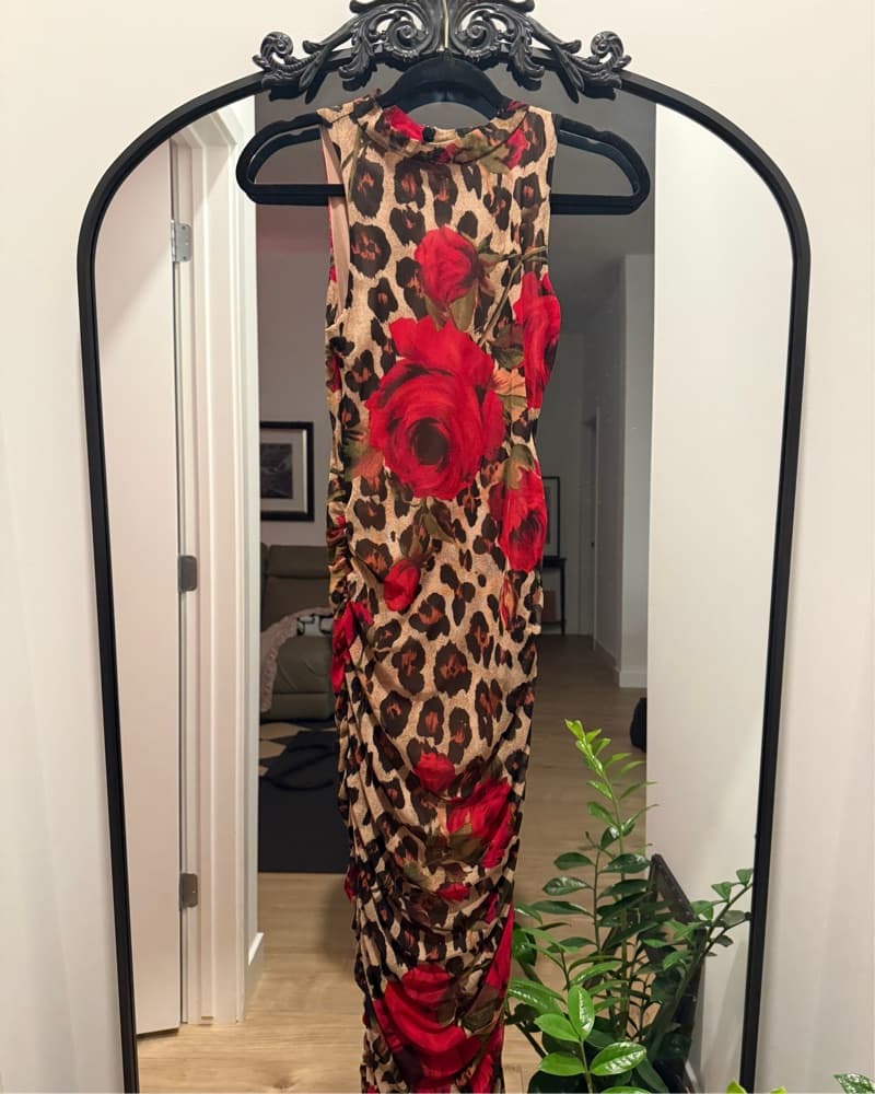 Vibrant Leopard Print Ruched Maxi Dress - Image 1