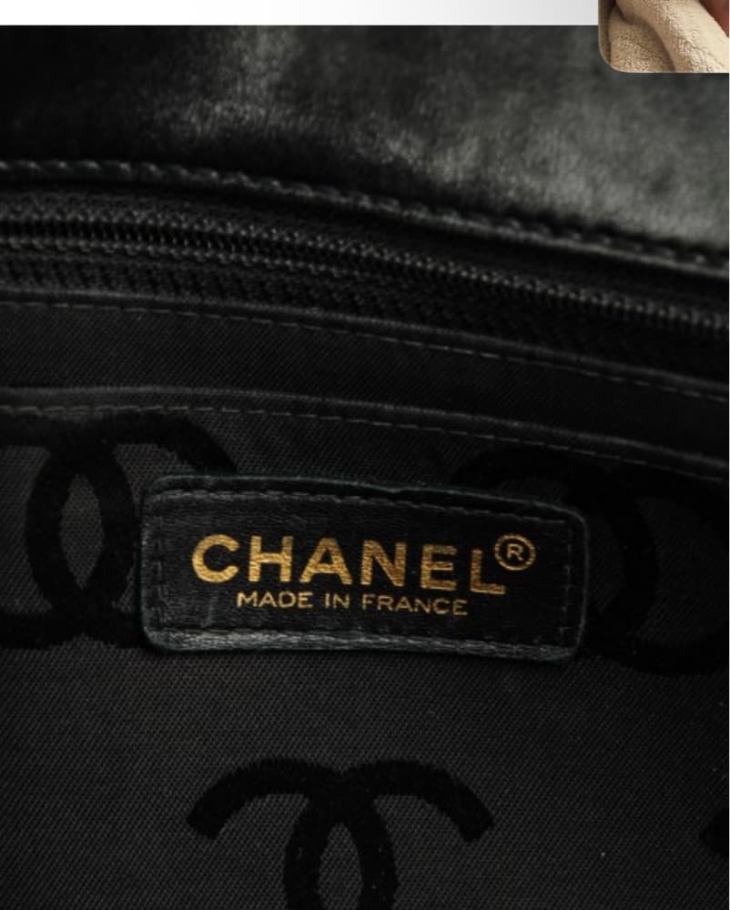 Chanel Patent Leather Bag  - Image 2