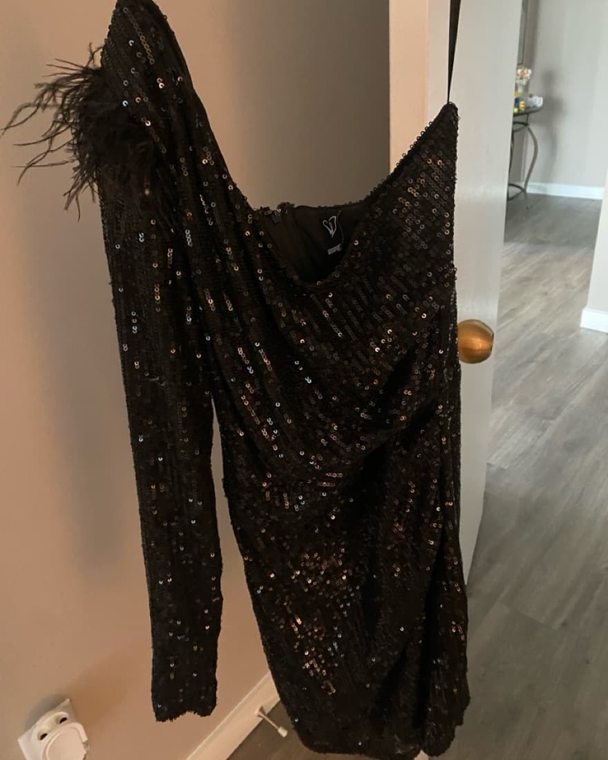 Sequin short dress - Image 3