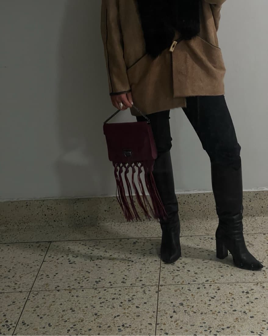 Reece Hudson Red Leather Tassel Bag - Image 3