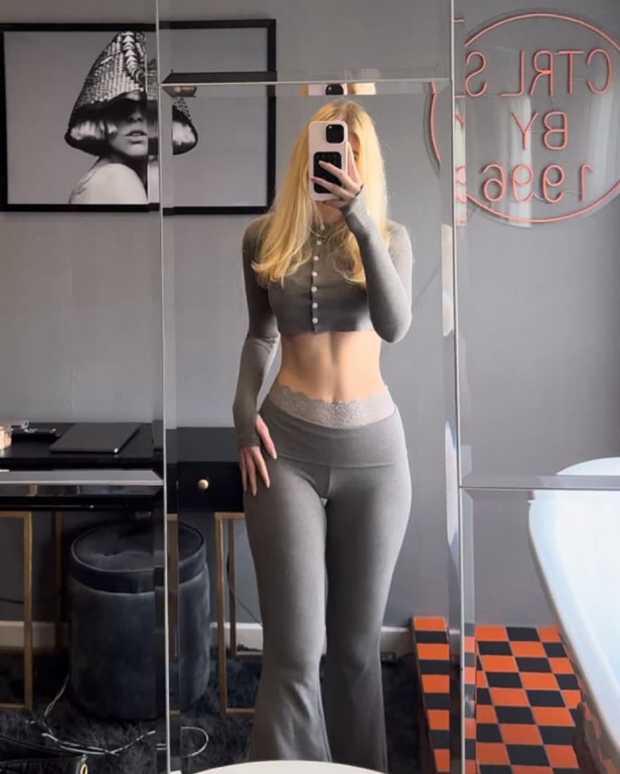 Grey Set With Lace Detail - Image 1