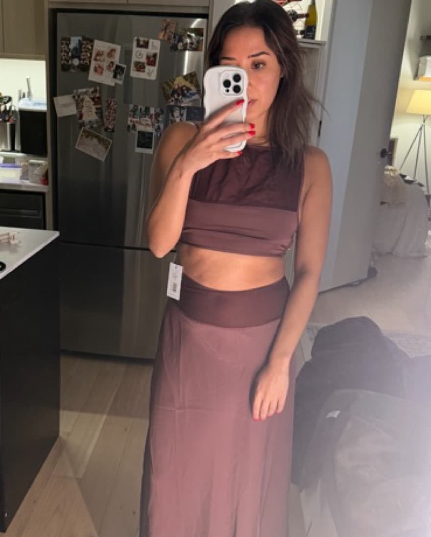Revolve Merlot Chiffon Set - Image 5