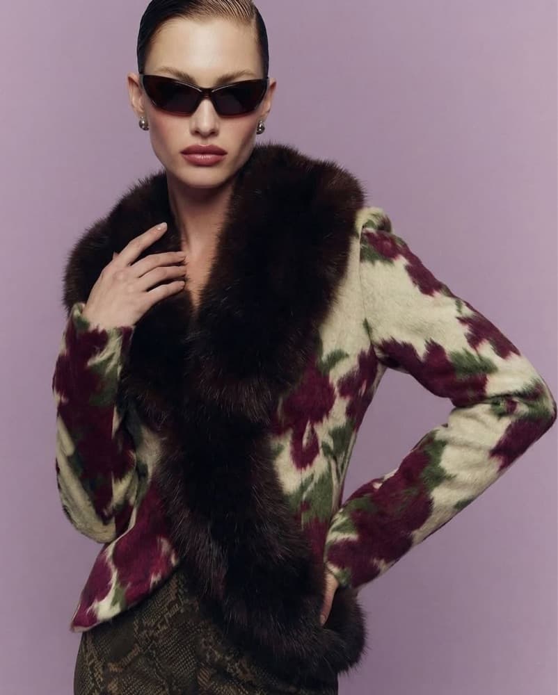 Carelli Rosa Cropped Blazer - Image 1