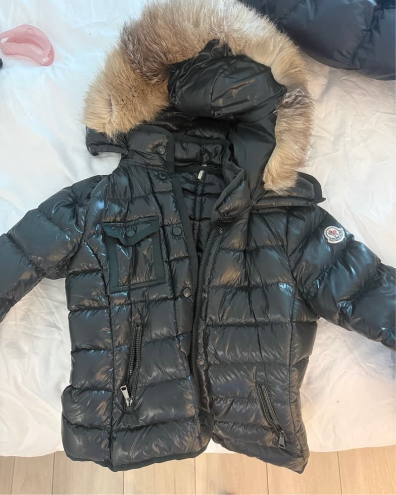 Stylish Moncler Down Jacket with Faux Fur Trim - Image 1