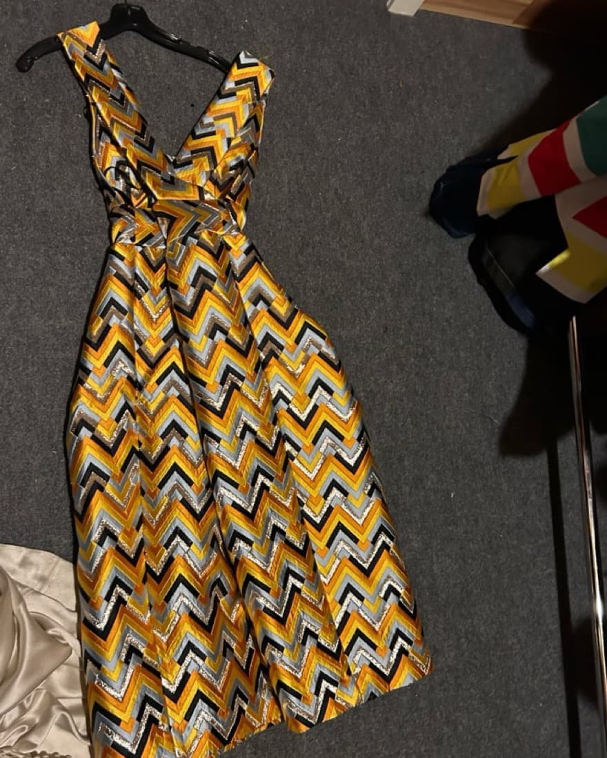 Vibrant Chevron Maxi Dress - Image 4