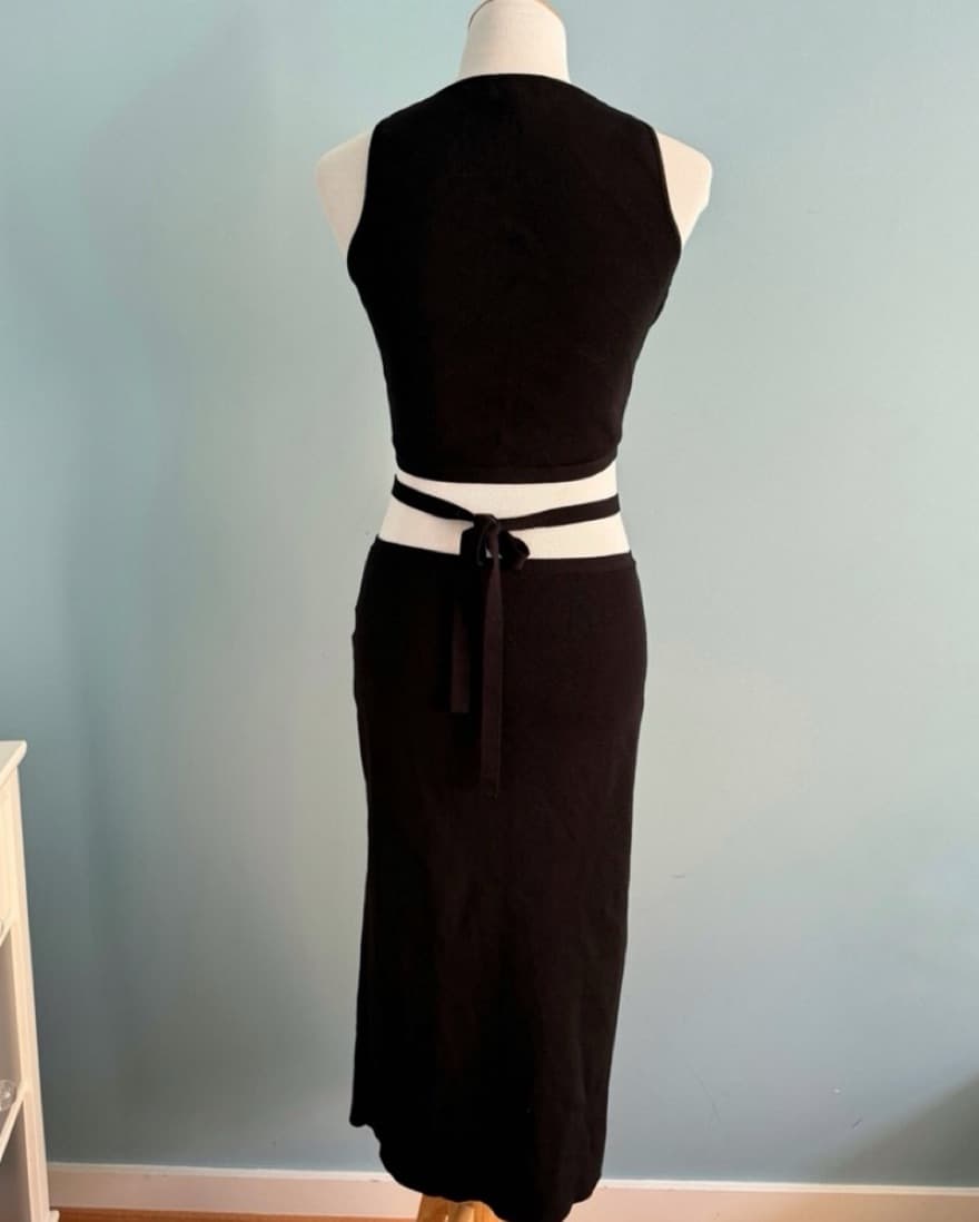Cut Out Black Midi Dress - Image 3