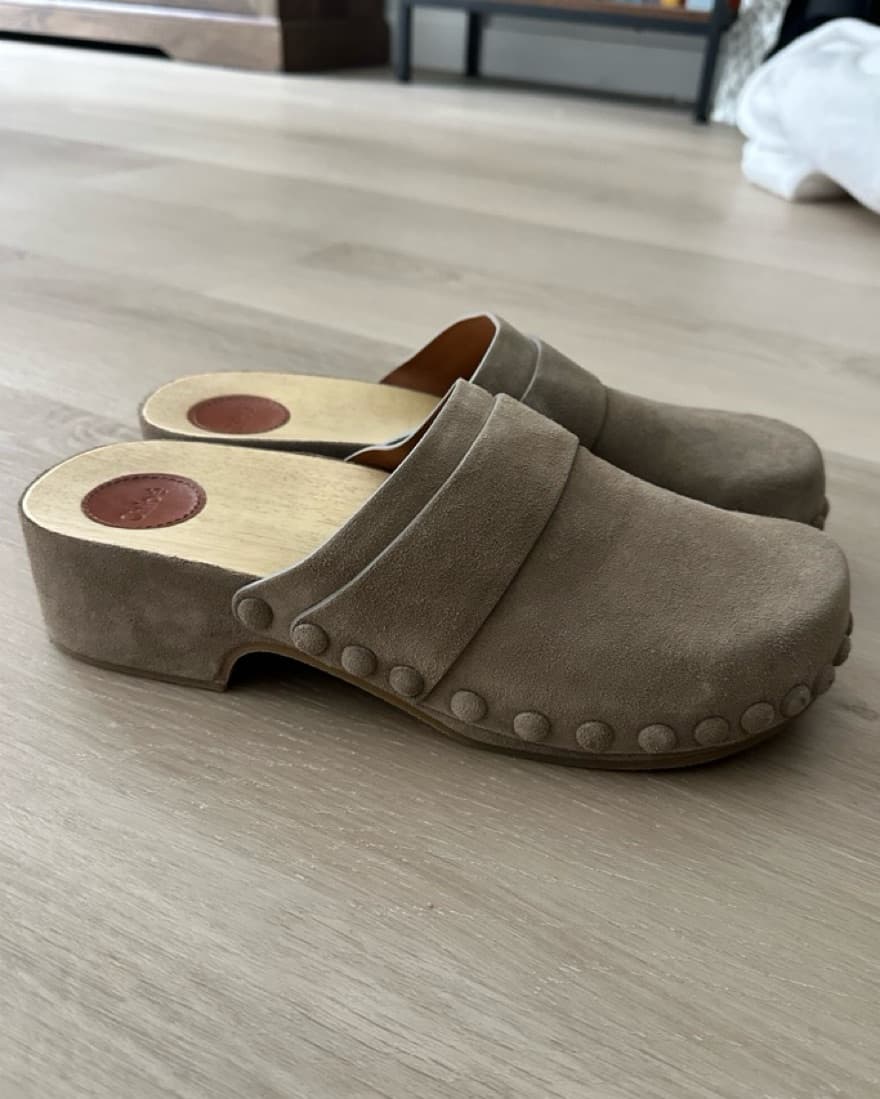 Chloé Suede Slip-On Clogs - Image 2