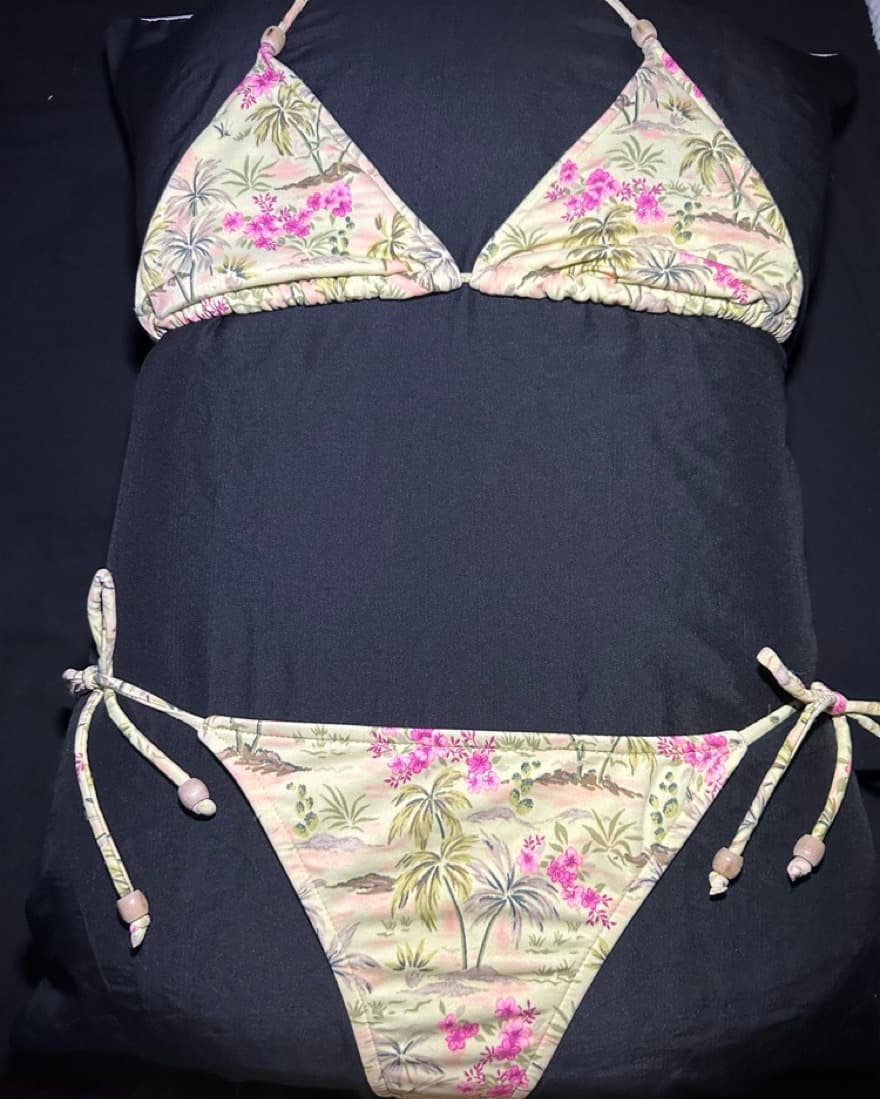 two piece set - Image 1