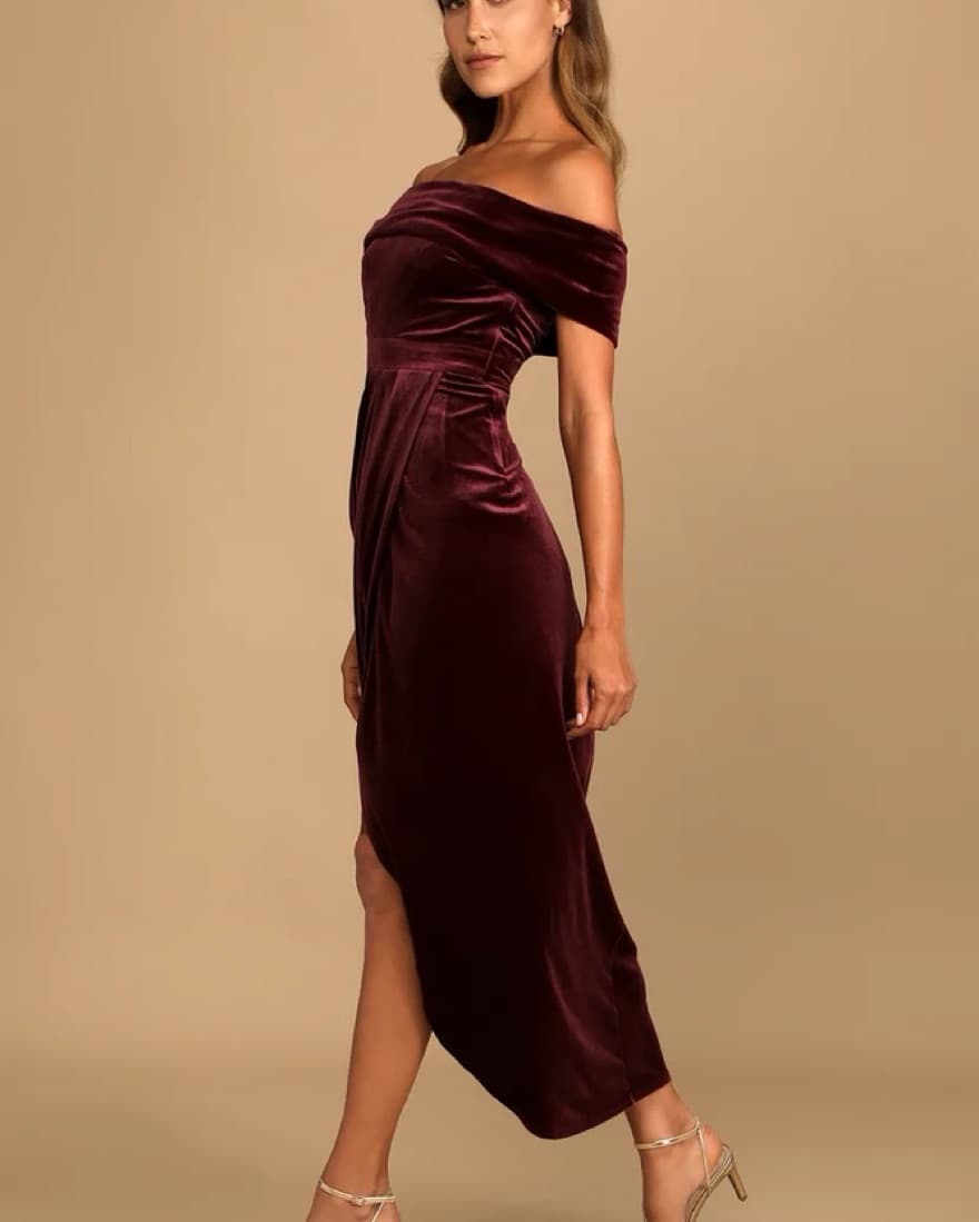 Elegant Burgundy Velvet Off-Shoulder Dress - Image 3