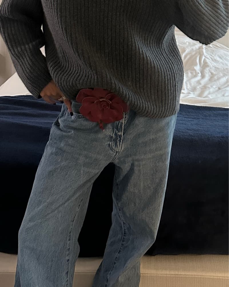 Red Flower Belt - Image 1