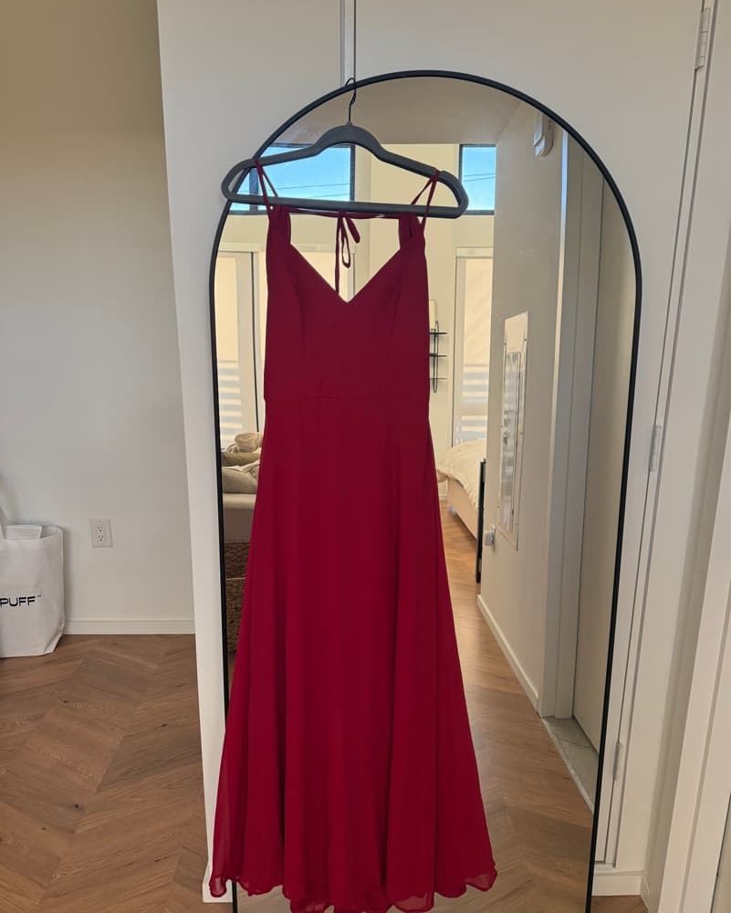 Elegant Crimson Maxi Dress - Image 1