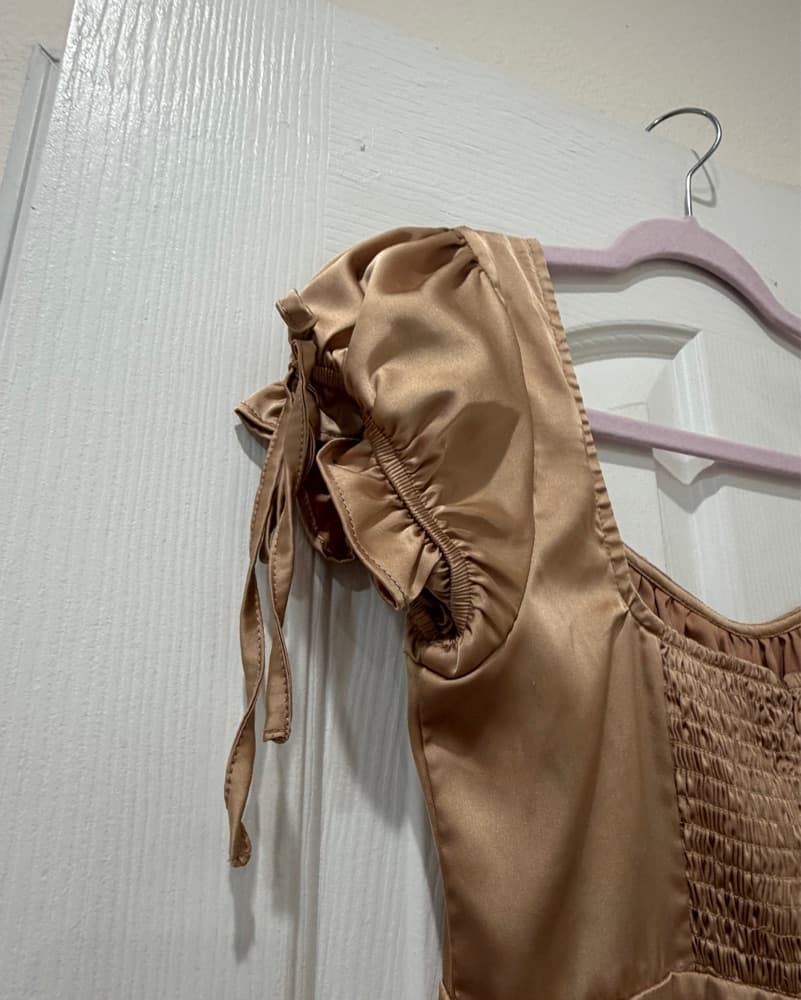 Tan Slik Dress perfect for party/picnic - Image 3